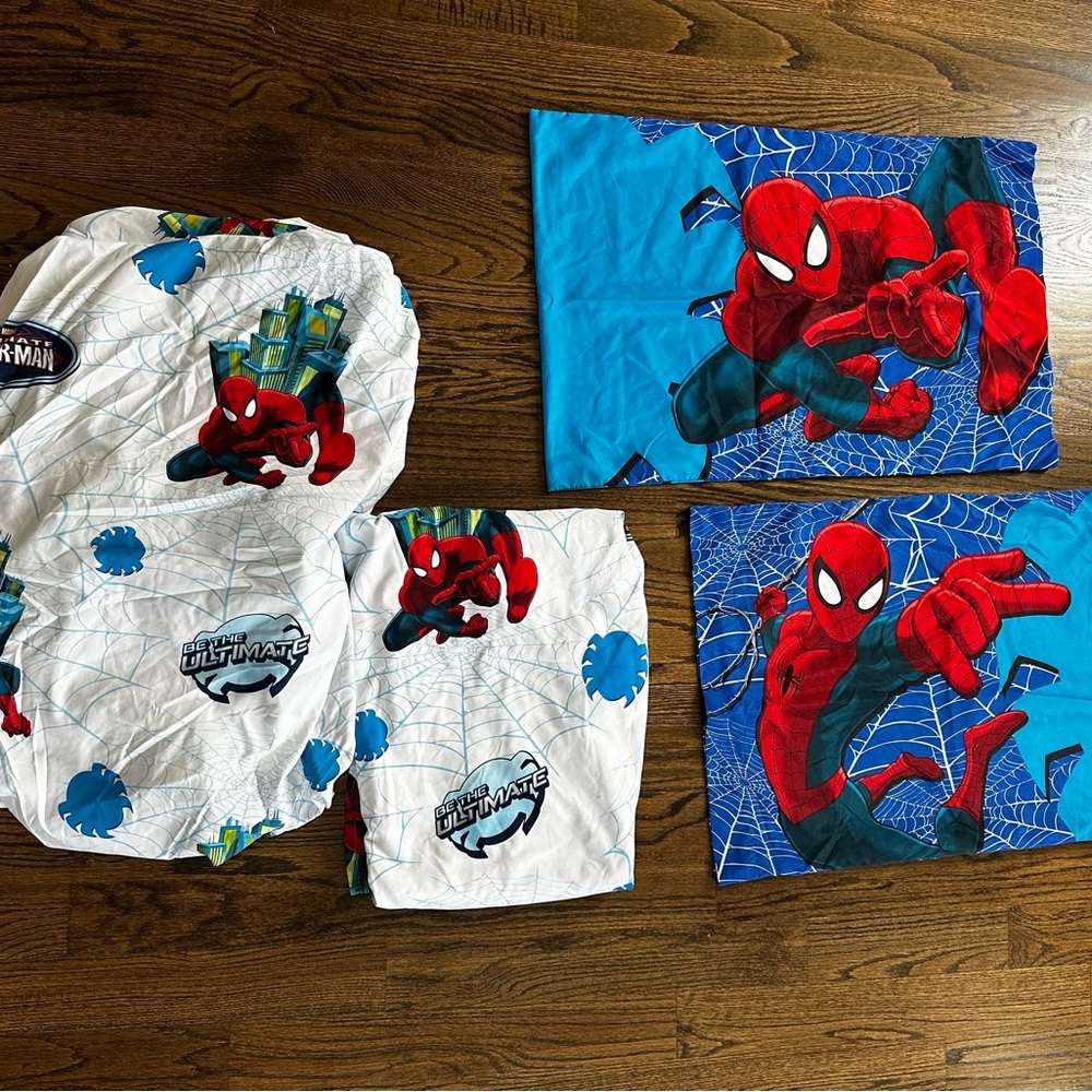 Spider Man Sheets - Full Size Bed Like New